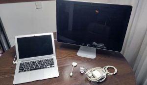 Sale: Apple MacBook Air 13