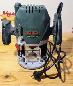 Horní frézka Bosch POF 1200 AE - v záruce