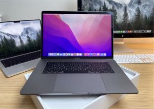 Macbook Pro 15 2018 [New Battery, keyboard] Grey