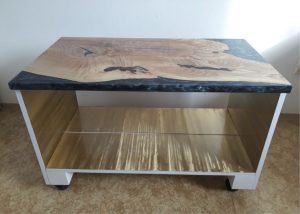 Epoxy table