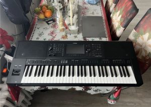 Workstation Yamaha PSR SX 700