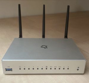 Wifi router Turris Omnia