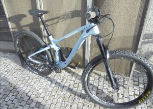 I am selling a full-suspension carbon mountain bike