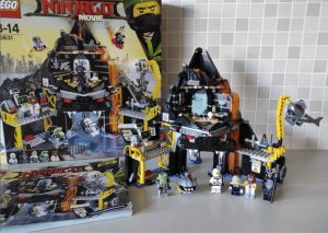 LEGO NINJAGO 70631 Garmadon's Volcano Lair