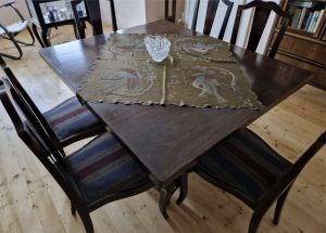 Folding table and 6 chairs, year 1927