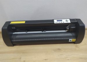 Cutting plotter KI-720A