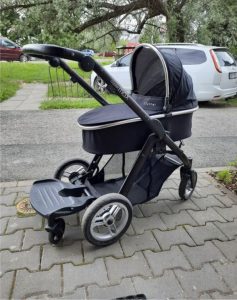 Oystermax stroller/ sibling