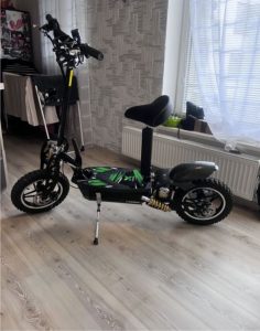 Electric scooter