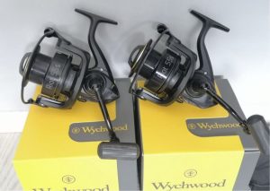 2x Wychwood Riot 55s