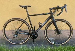 Gravel kolo AUTHOR AURA XR4 2020 - VELIKOST 54