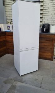 POSSIBLE IMPORT of refrigerator with freezer třA+ capacity 290 liters