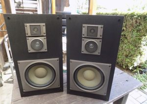 Videoton DC 2580 speakers