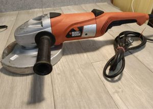 Black Decker KG2000 angle grinder