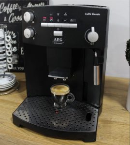 Fully automatic coffee machine aeg - delonghi