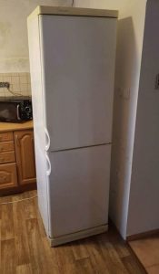 combined economical Electrolux refrigerator with freezer