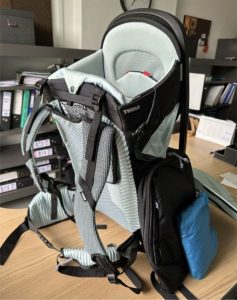 Thule Sapling baby carrier - new, warranty 01/25