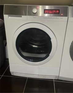 Aeg dryer A++. 8kg, heat pump