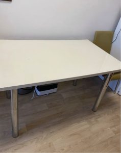 Kitchen table 120 x 75 x 75