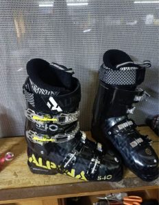 Alpina new ski boot size 43