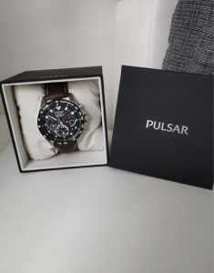 Pulsar pz5109x1 solar quartz watch