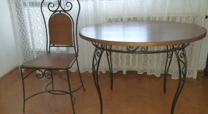Wrought iron unique and elegant dining table with 4 chairs