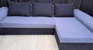 Immaculate, beautiful corner sofa for urgent sale due to moving (can be made into a bed)