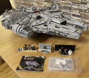 Lepin 05132 Millennium Falcon with lights