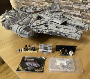 Lepin 05132 Millenium Falcon világítással