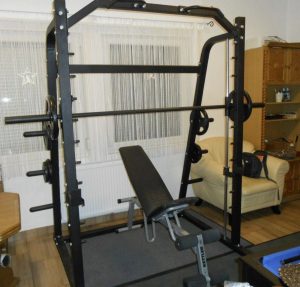Schmith training frame + bench + weights