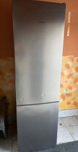 Bosch combined refrigerator with bottom freezer