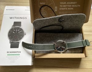 Withings Scanwatch Smartwatch 42 mm, Black with green strap