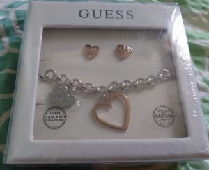 Guess jewelry set (bracelet and earrings)
