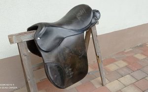 Equestrian tour saddle - tour saddle