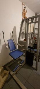 Abdominal machine, abdominal strengthening machine