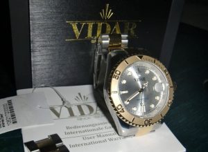 Vidar Bahamas Swiss automatic