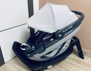 Maxi Cosi Coral i-size hordozó és Familyfix 3 bazistalp