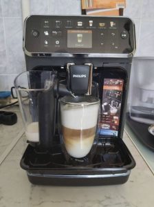 New - Philips EP5444/50 Coffee machine - with 5 year extended warranty