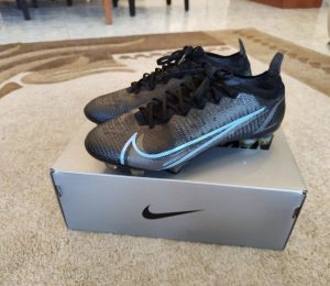 Soccer shoes Quality Nike
