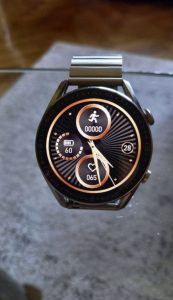 Armodd Silentwatch 5 Pro silver smart watch in Hungarian