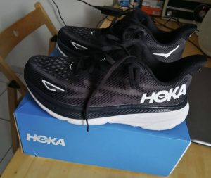 Hoka Clifton 9 running shoes for sale 41 1/3