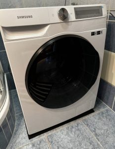 Samsung washer-dryer + 2-year warranty